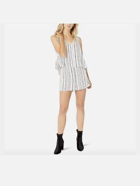 Striped cross back Sleeveless Romper